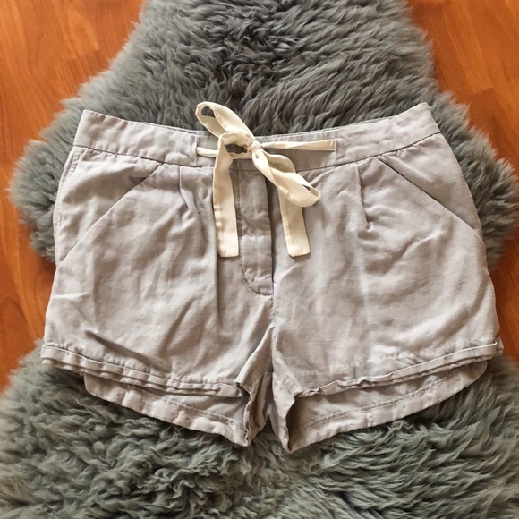 Wilfred Linen Blend Shorts w/Ties - Picture 2 of 7
